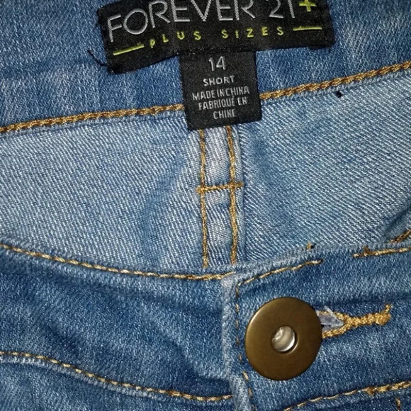 Forever 21 Plus Size Jeans - Picture 5 of 5